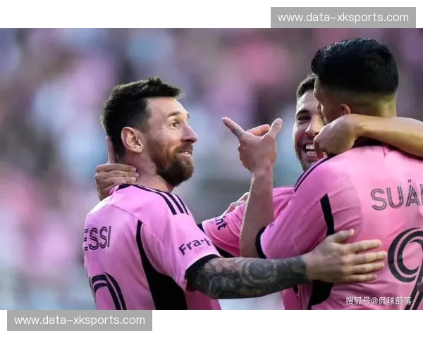 锋线双雄的绝代双骄：苏亚雷斯与梅西，绿茵场上的相爱相杀